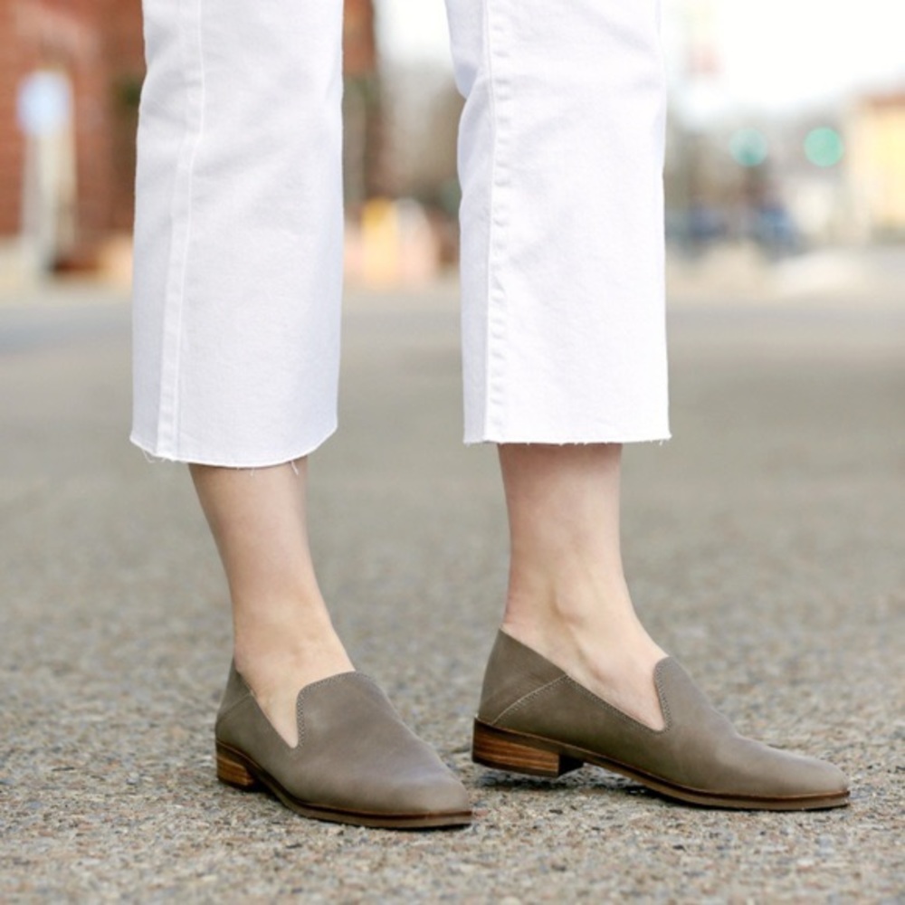 Lucky Brand Cahill Flat